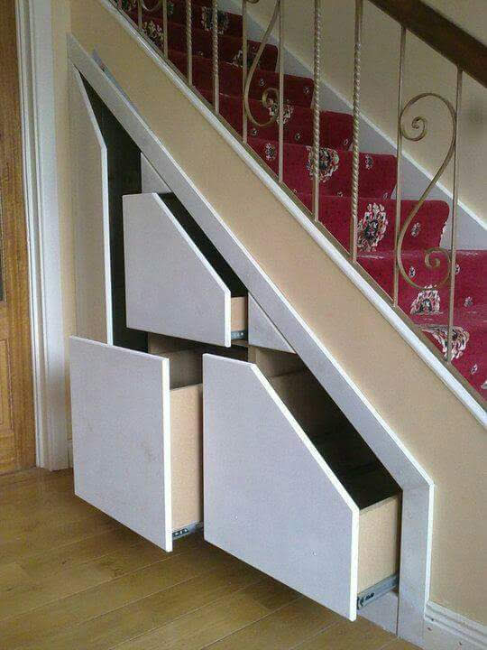 lemari bawah tangga minimalis